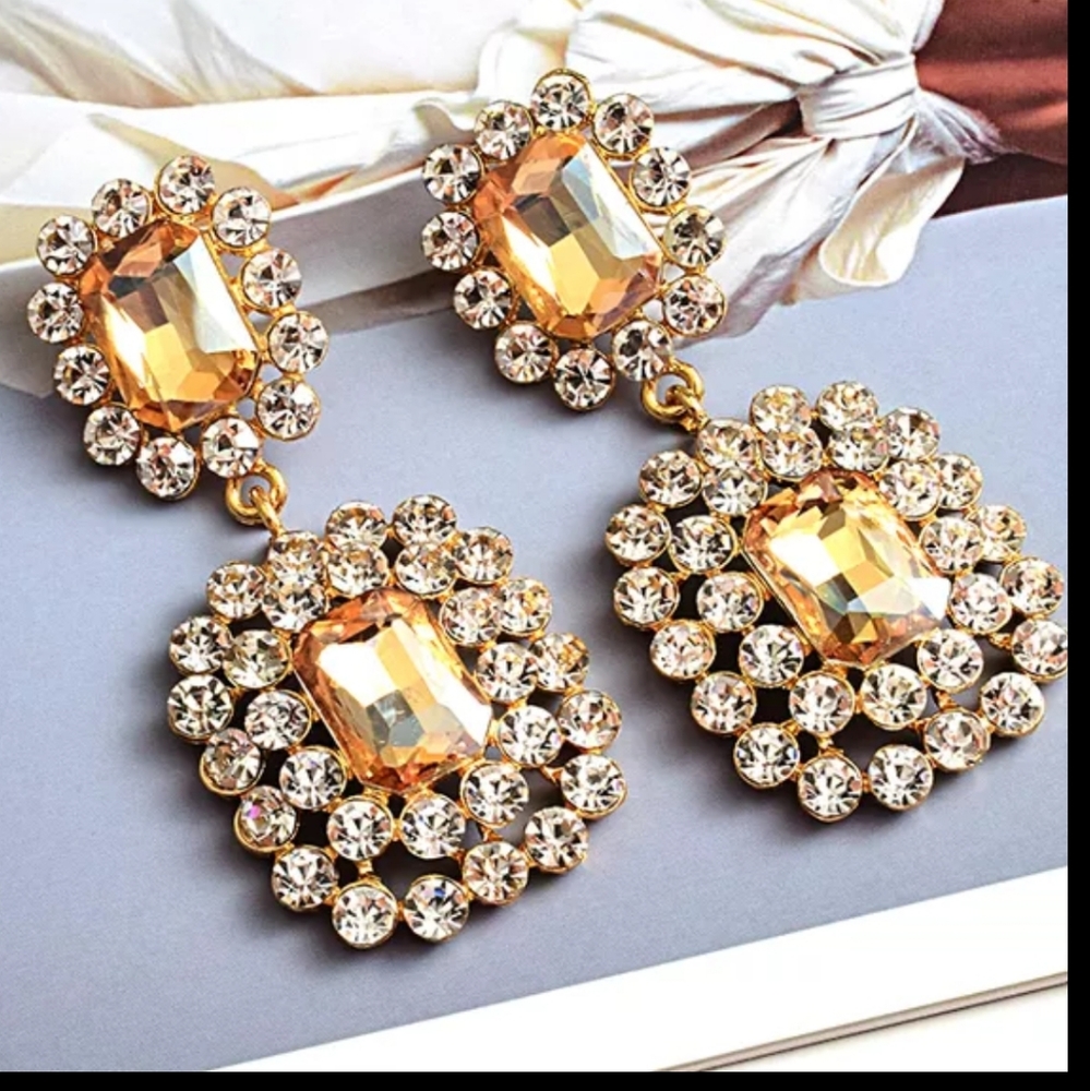 New Luxury High Quality Stone Earrings